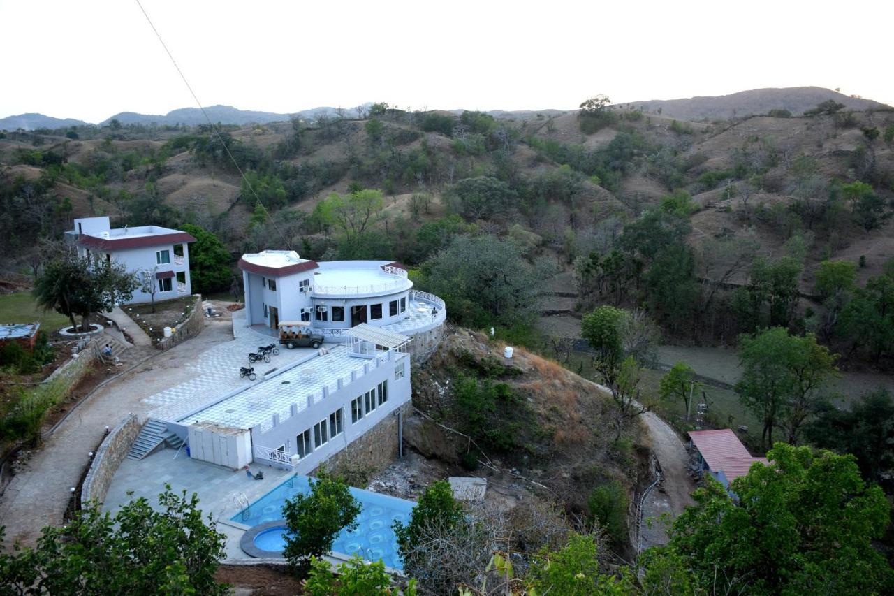 The Sky Imperial Pavoreal Jungle Resort Kumbhalgarh Εξωτερικό φωτογραφία