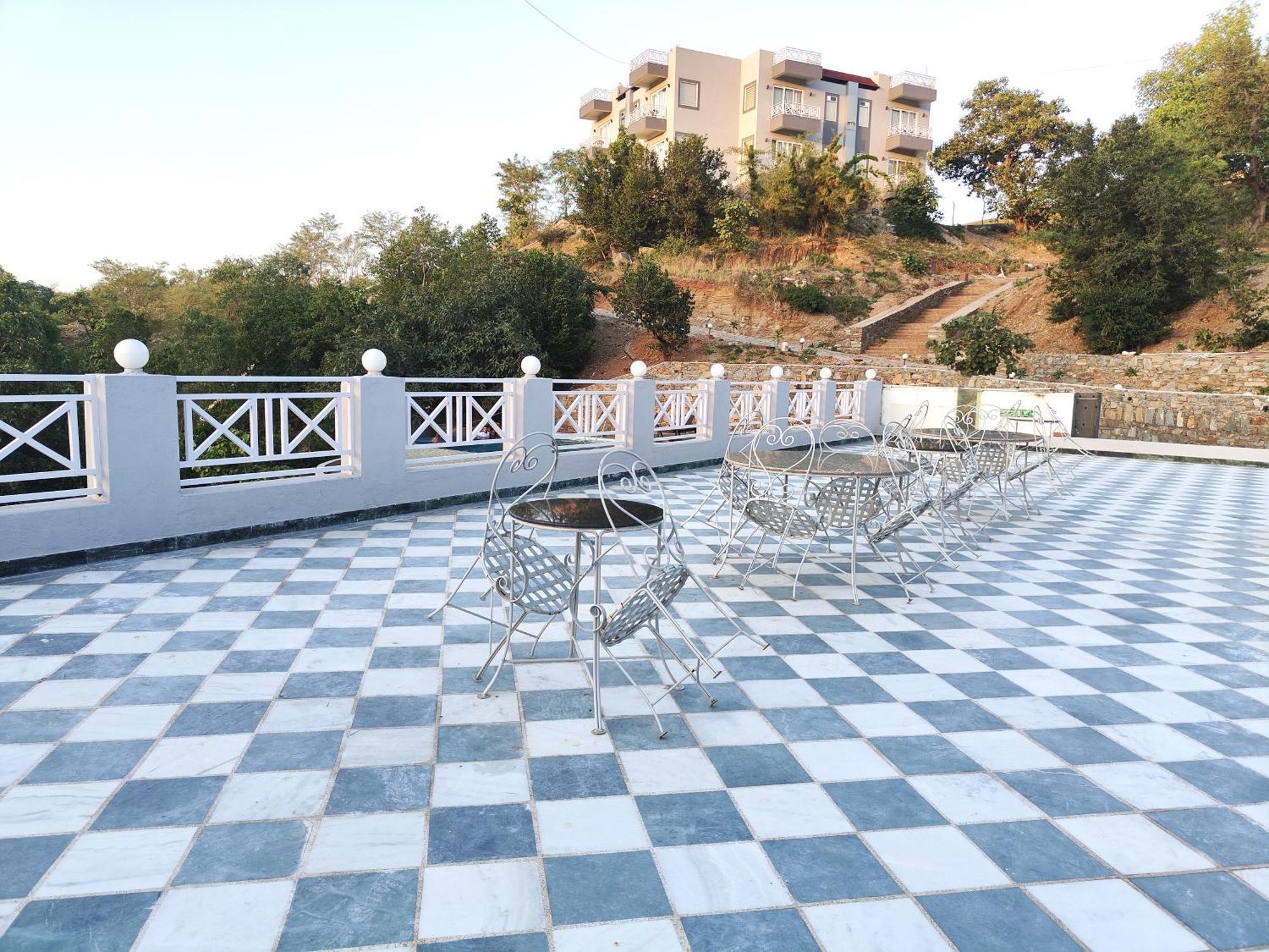 The Sky Imperial Pavoreal Jungle Resort Kumbhalgarh Εξωτερικό φωτογραφία
