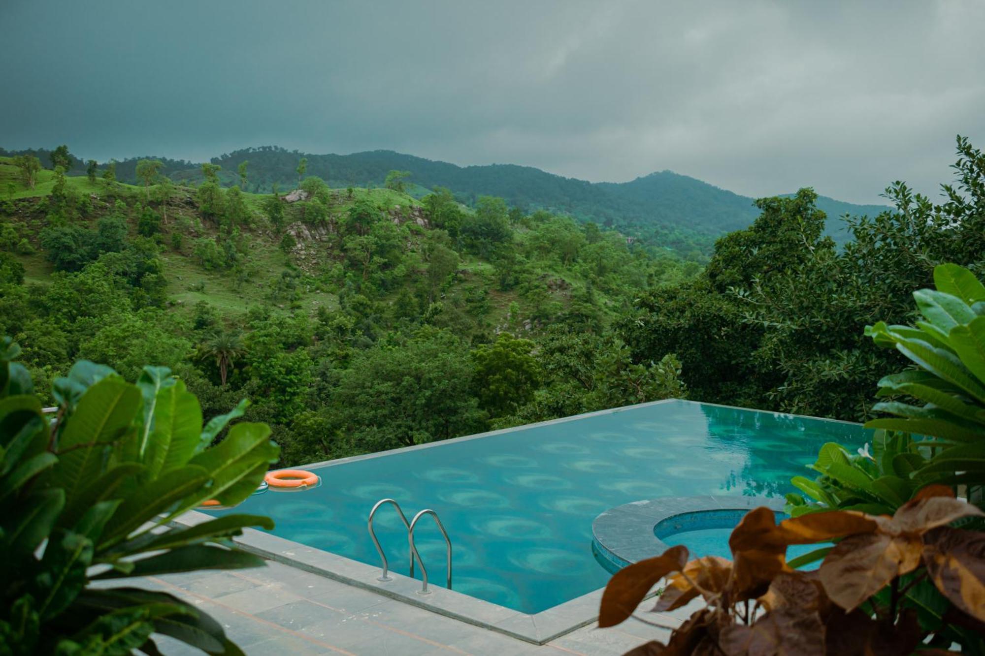 The Sky Imperial Pavoreal Jungle Resort Kumbhalgarh Εξωτερικό φωτογραφία